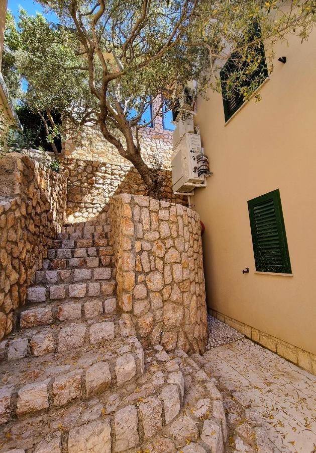 Villa Relax , With Seaview And Two Pools Near Beach Starigrad (Kvarner) Exterior foto