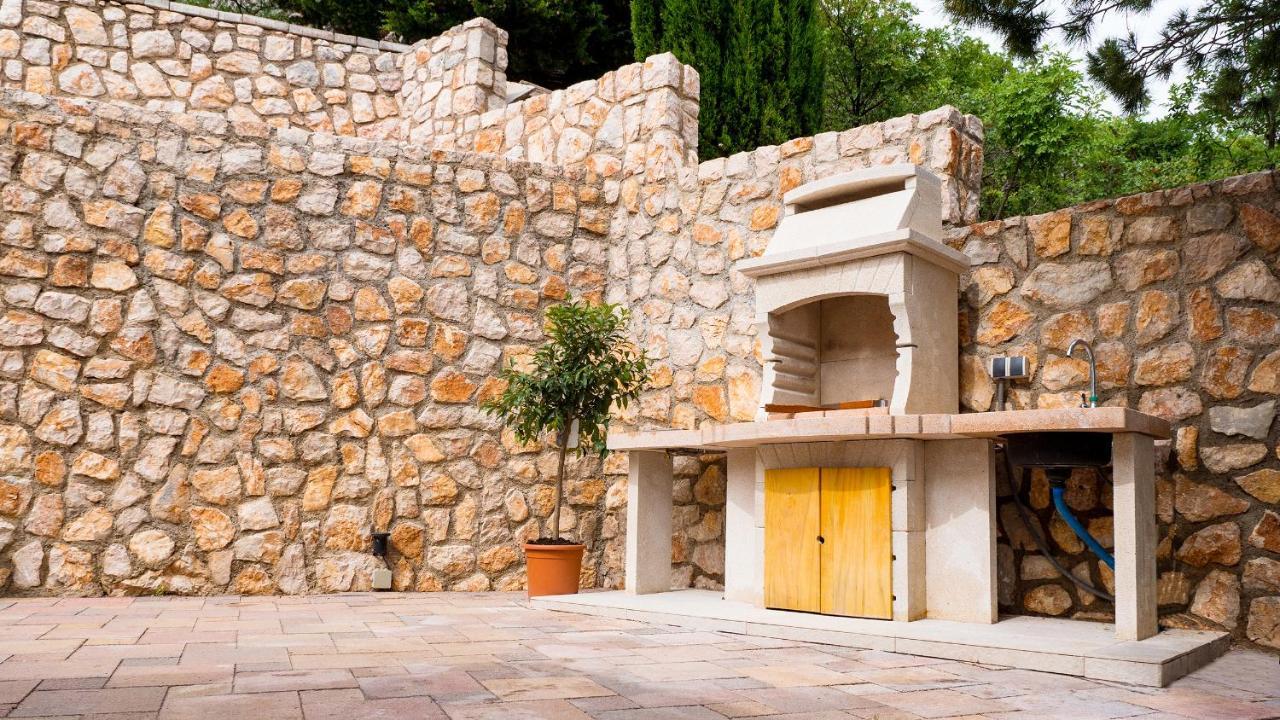 Villa Relax , With Seaview And Two Pools Near Beach Starigrad (Kvarner) Exterior foto
