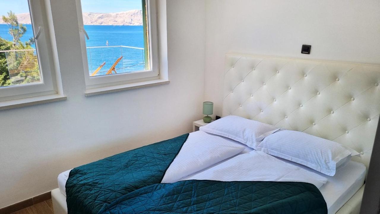 Villa Relax , With Seaview And Two Pools Near Beach Starigrad (Kvarner) Exterior foto