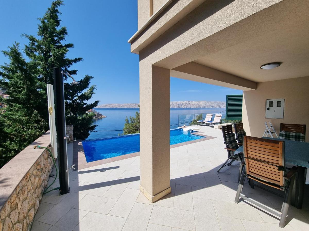Villa Relax , With Seaview And Two Pools Near Beach Starigrad (Kvarner) Exterior foto